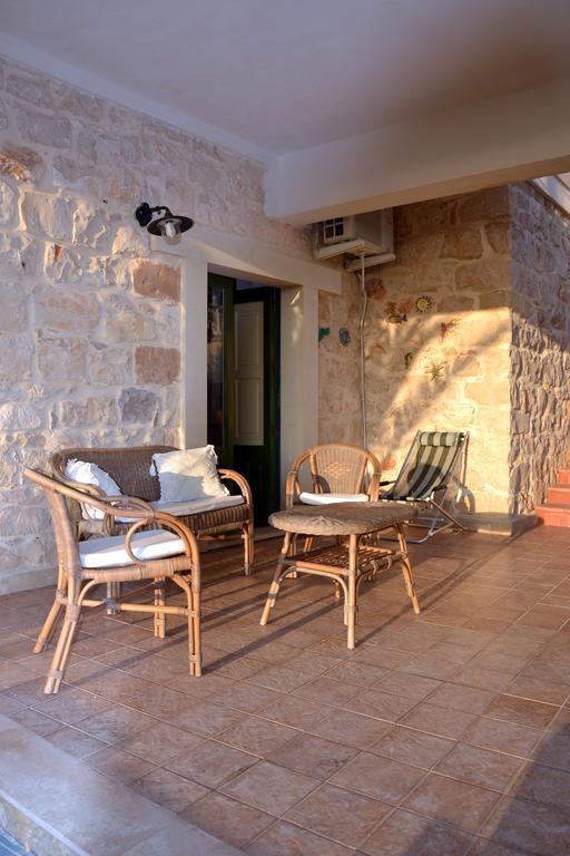 Le Terrazze Sul Mare Villa Cava dʼAliga Екстериор снимка
